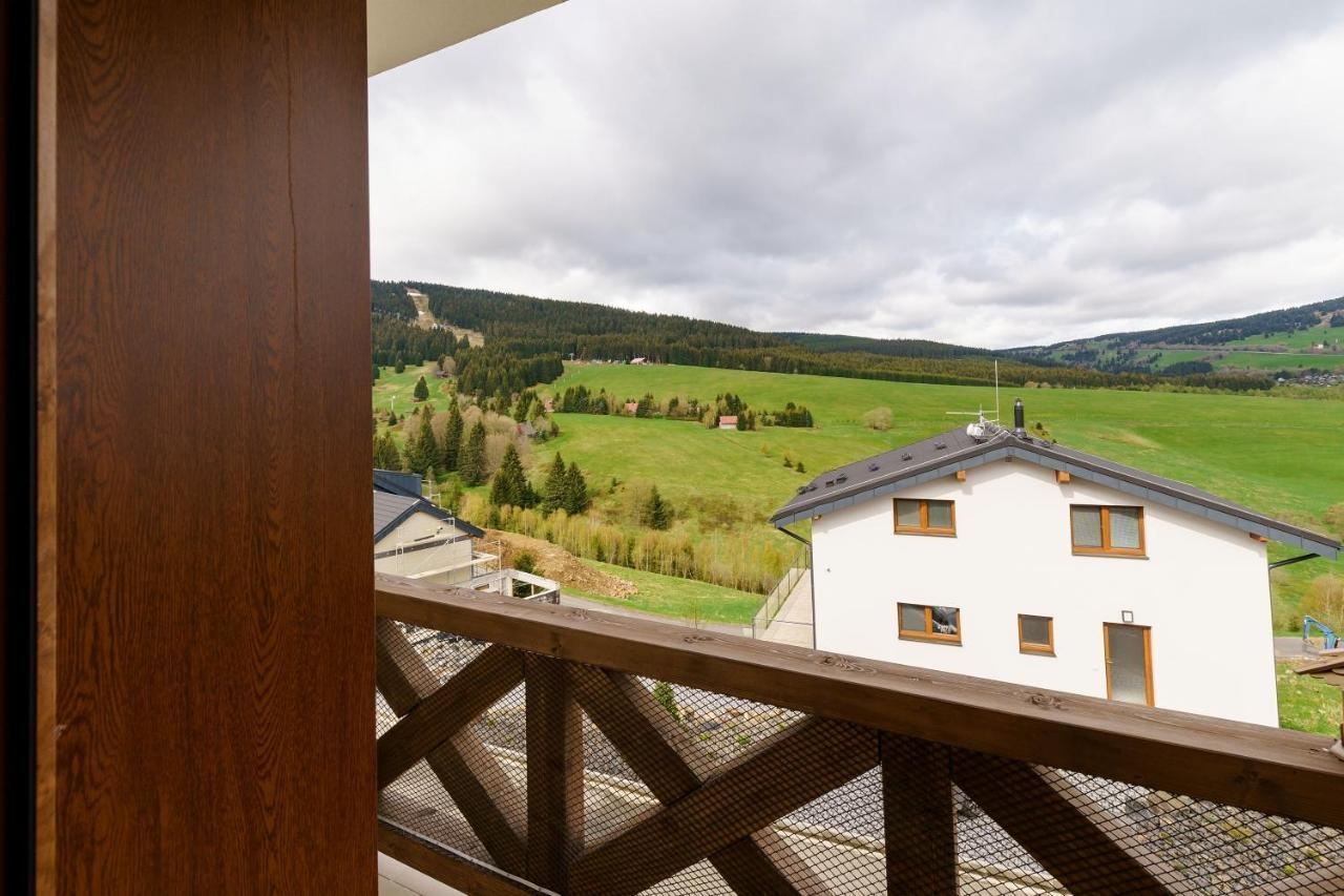 Apartman Svicarek Loučná pod Klínovcem Buitenkant foto